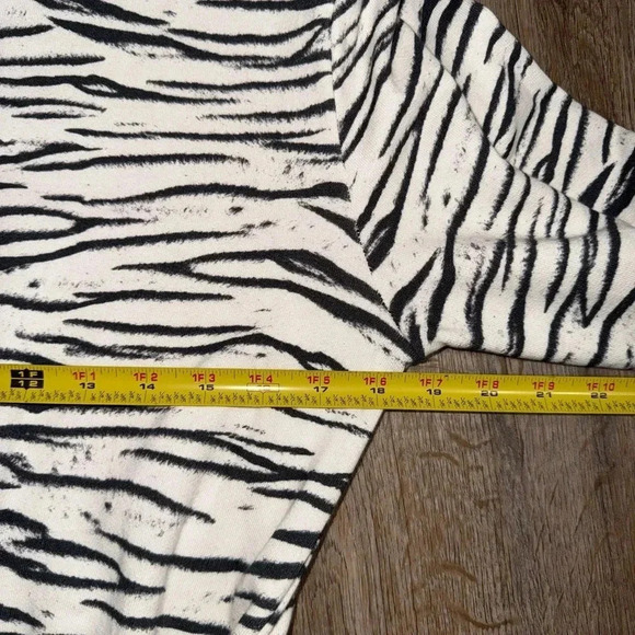 SAYLOR • Rudie Sweater Dress - Picture 10 of 11